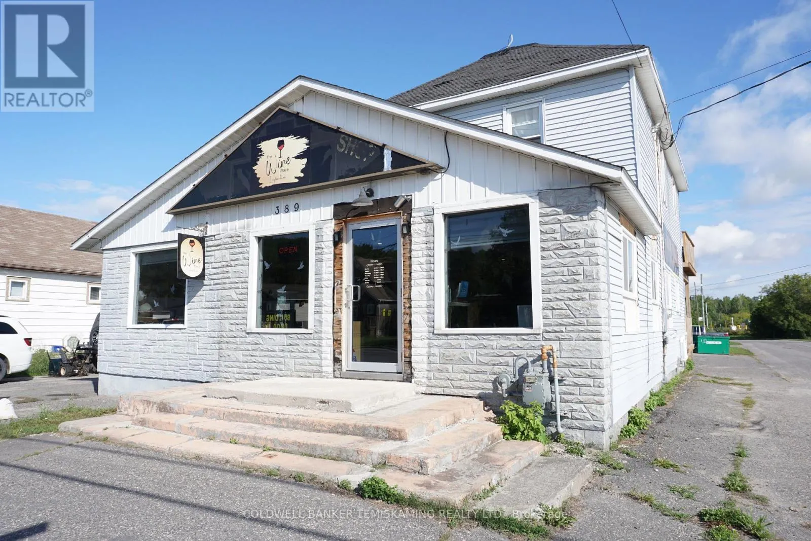 389 WHITEWOOD AVENUE W
