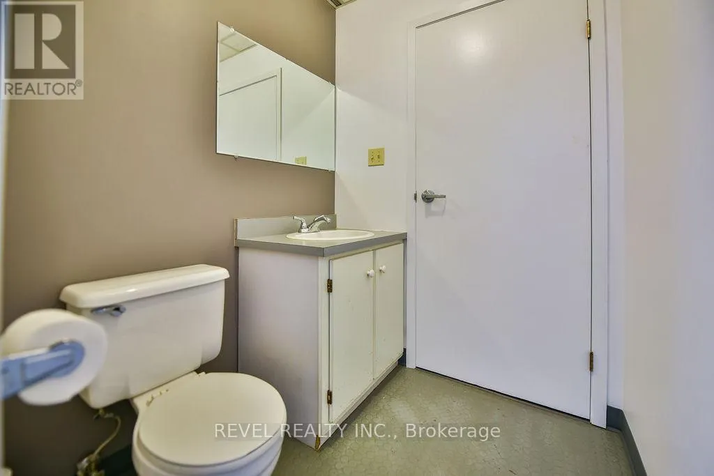 255 ALGONQUIN BOULEVARD E