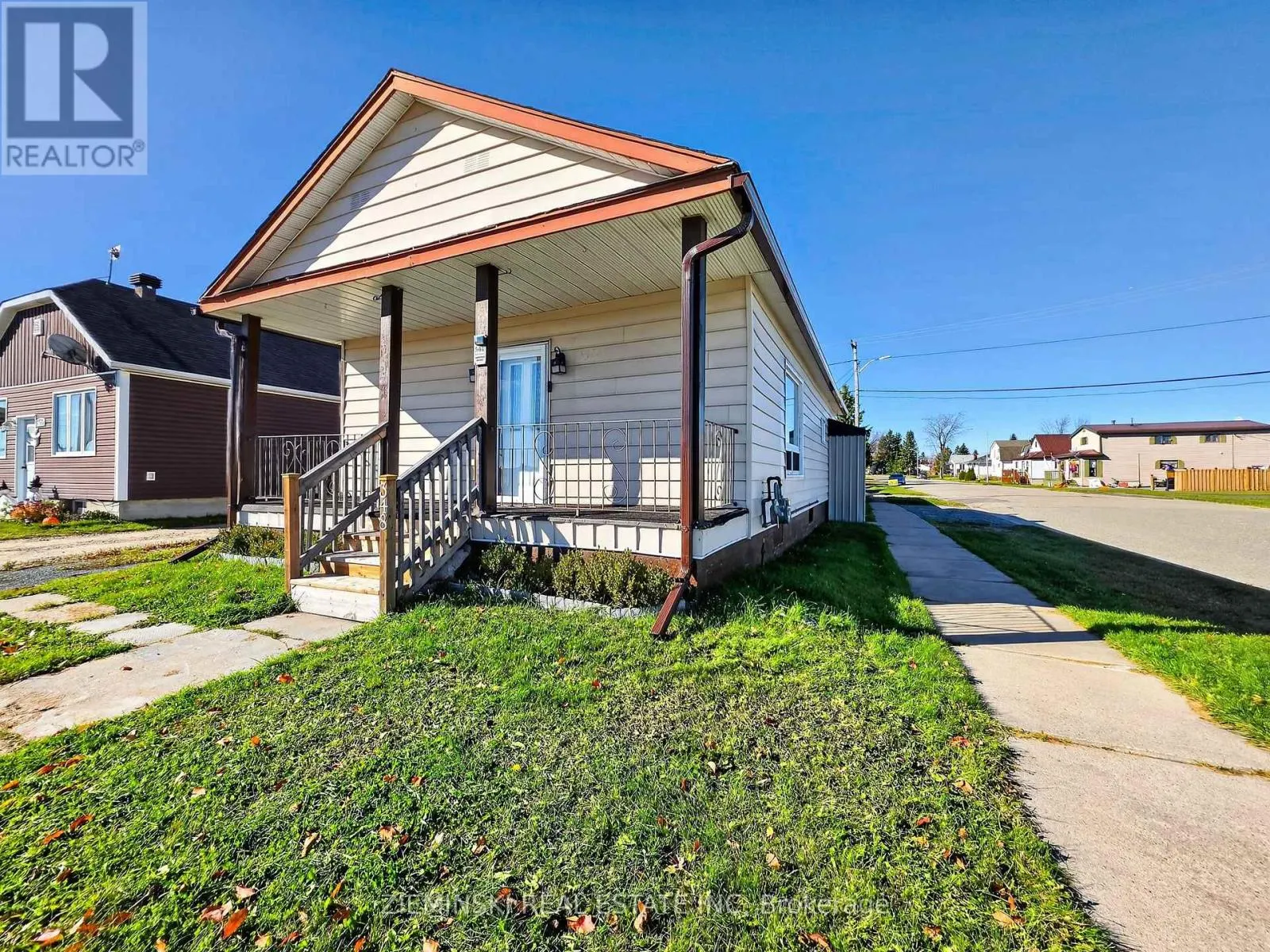 348 CAMBRIDGE AVENUE