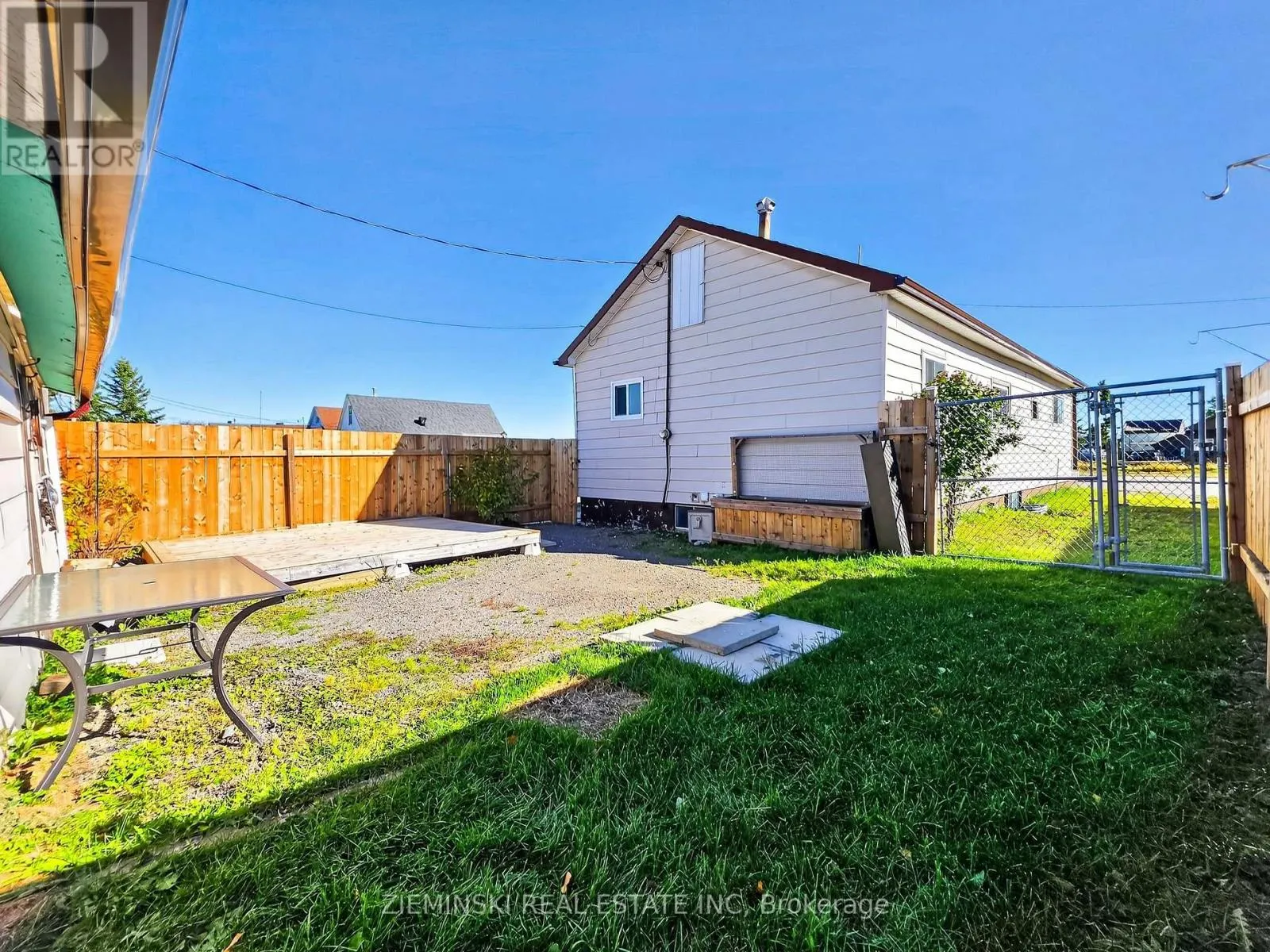 348 CAMBRIDGE AVENUE