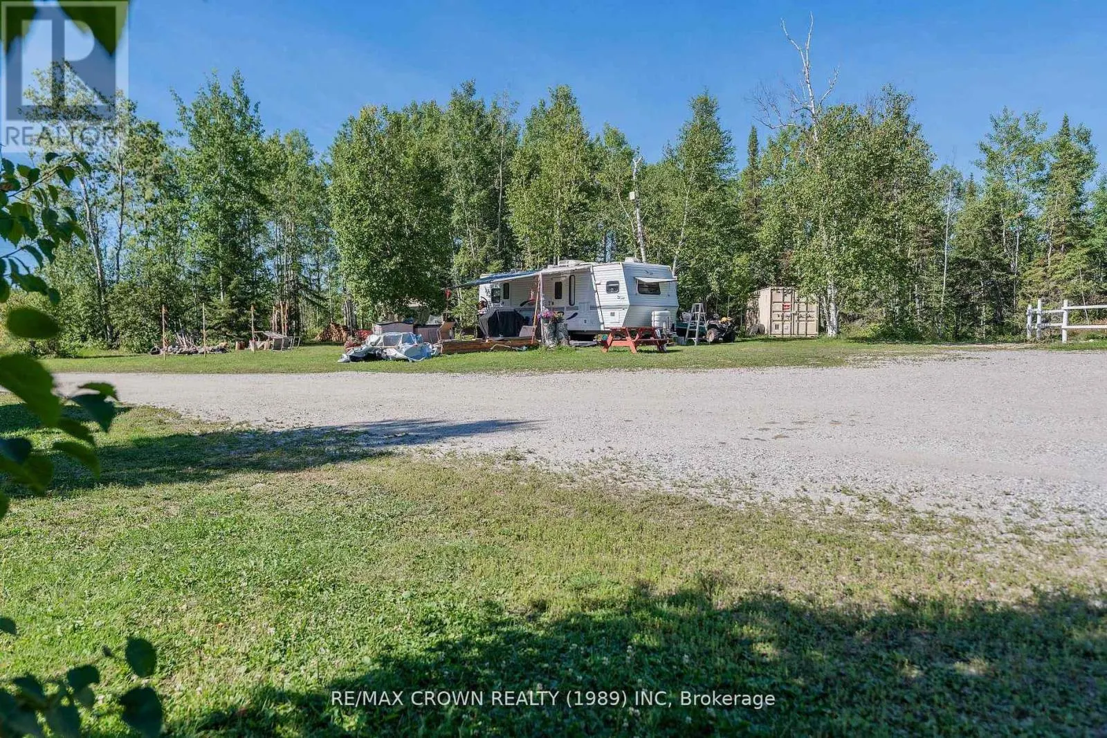 24 SHALLOW LAKE ROAD W