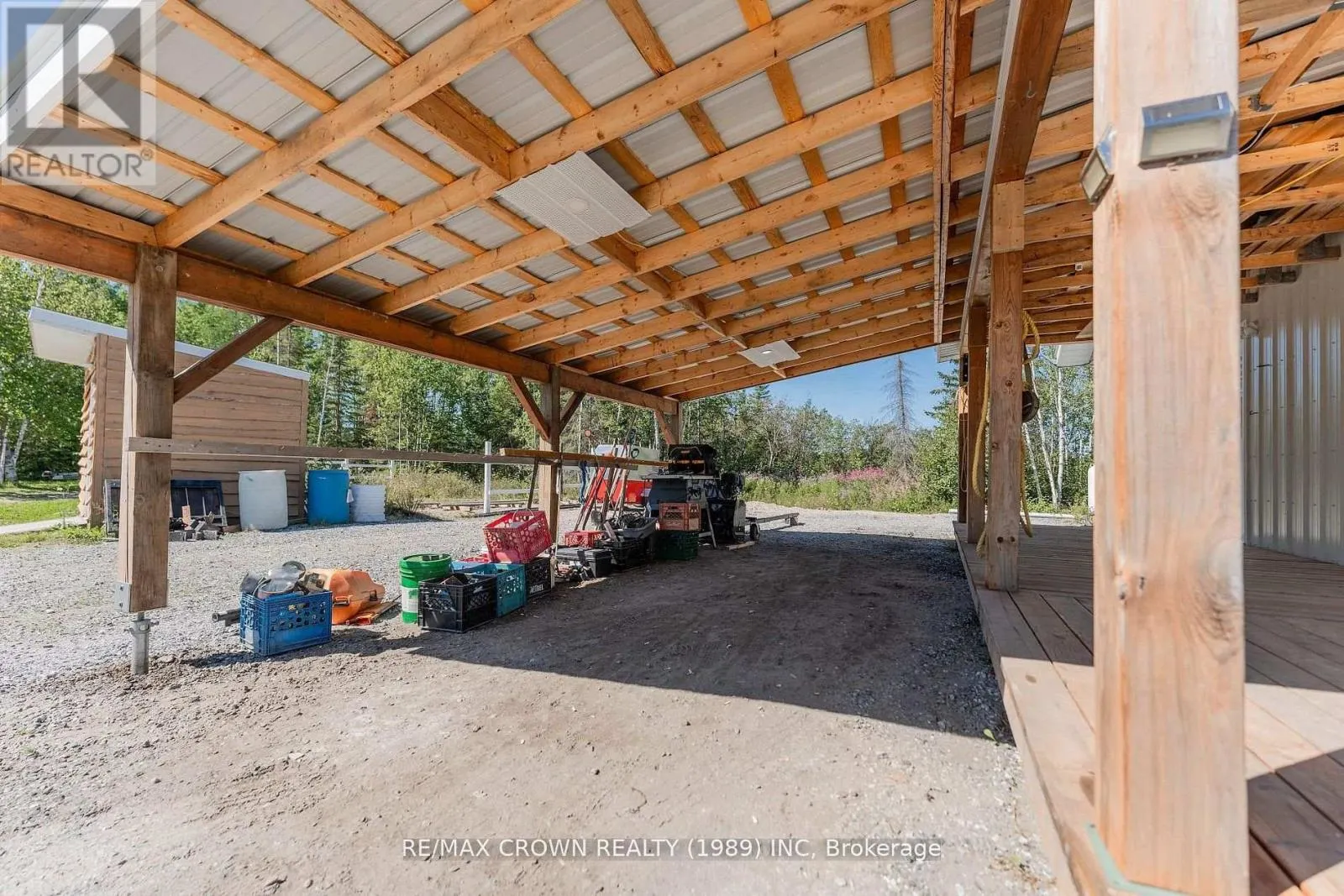 24 SHALLOW LAKE ROAD W