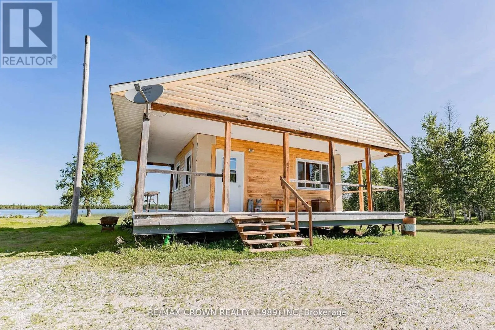 24 SHALLOW LAKE ROAD W