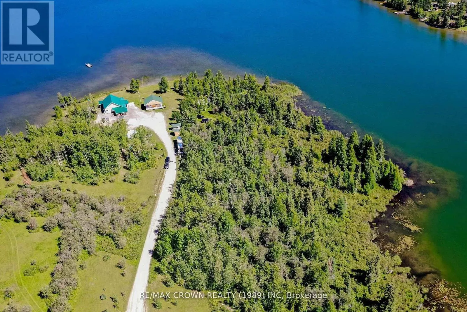 24 SHALLOW LAKE ROAD W