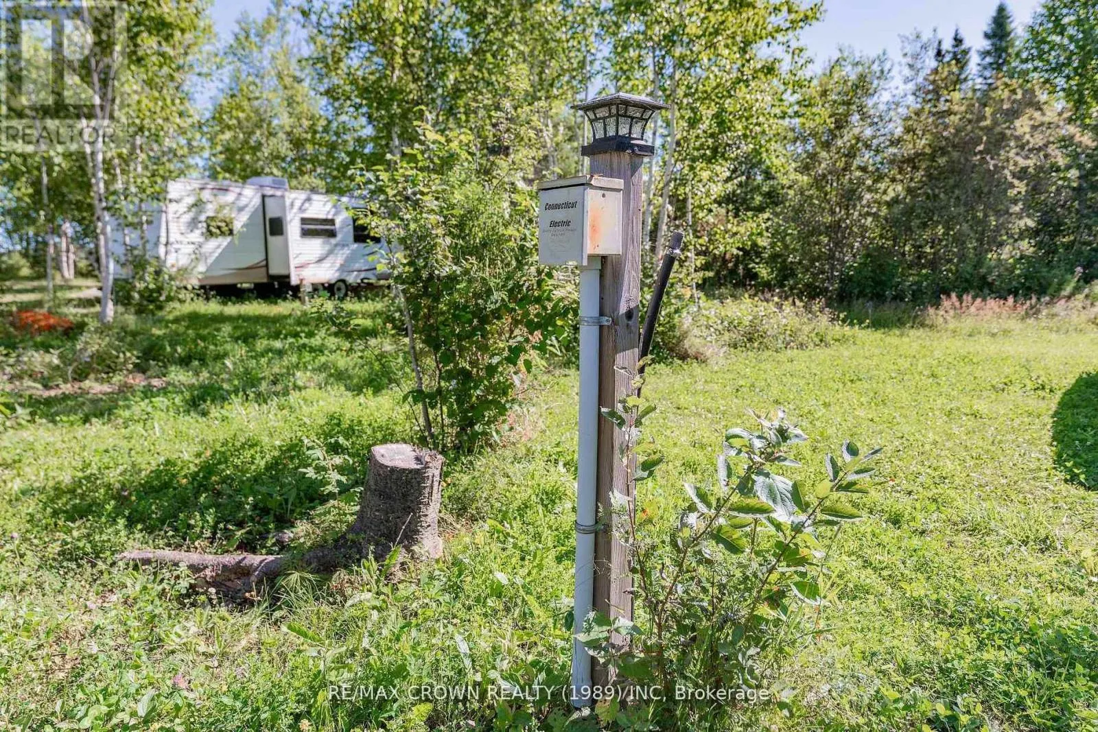 24 SHALLOW LAKE ROAD W