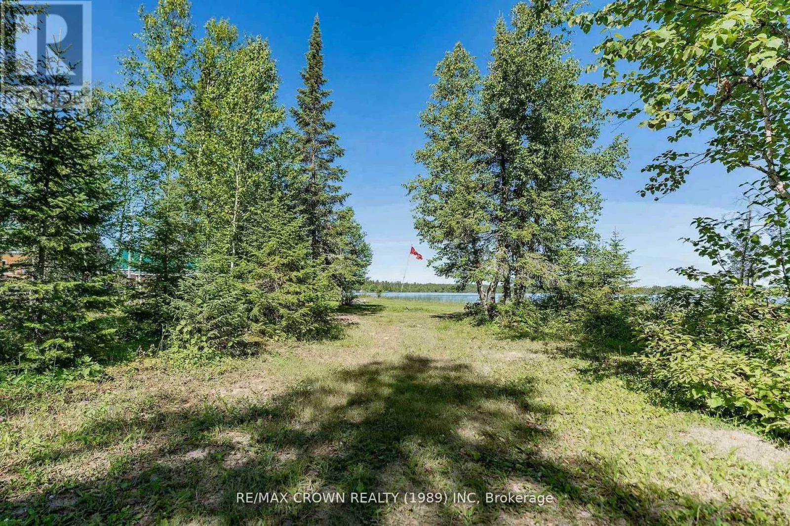 24 SHALLOW LAKE ROAD W