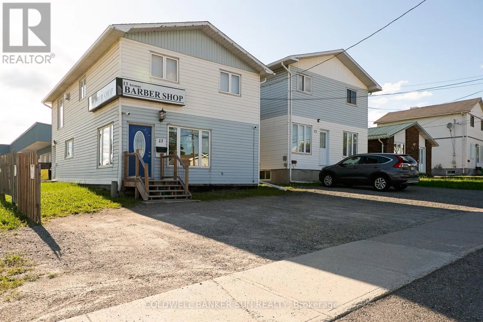 13 AVENUE ROAD