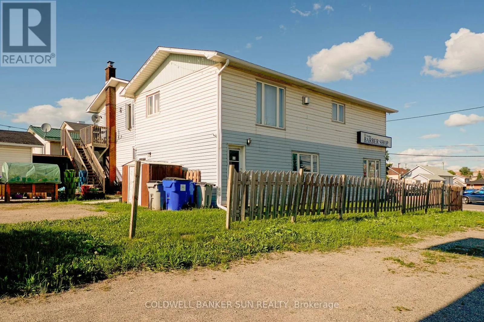 13 AVENUE ROAD