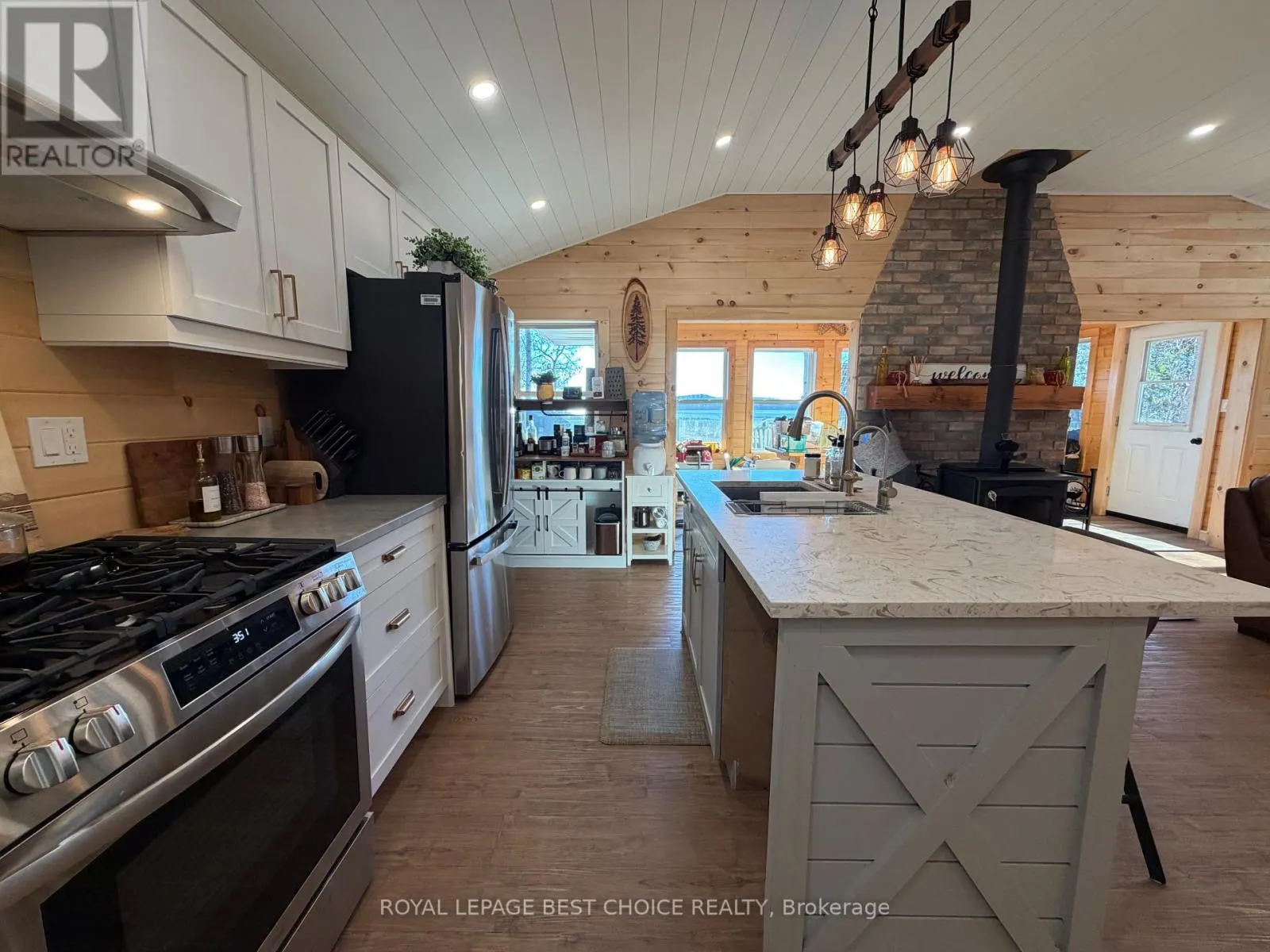 L8 C6 BARBER TWP 2 ROAD