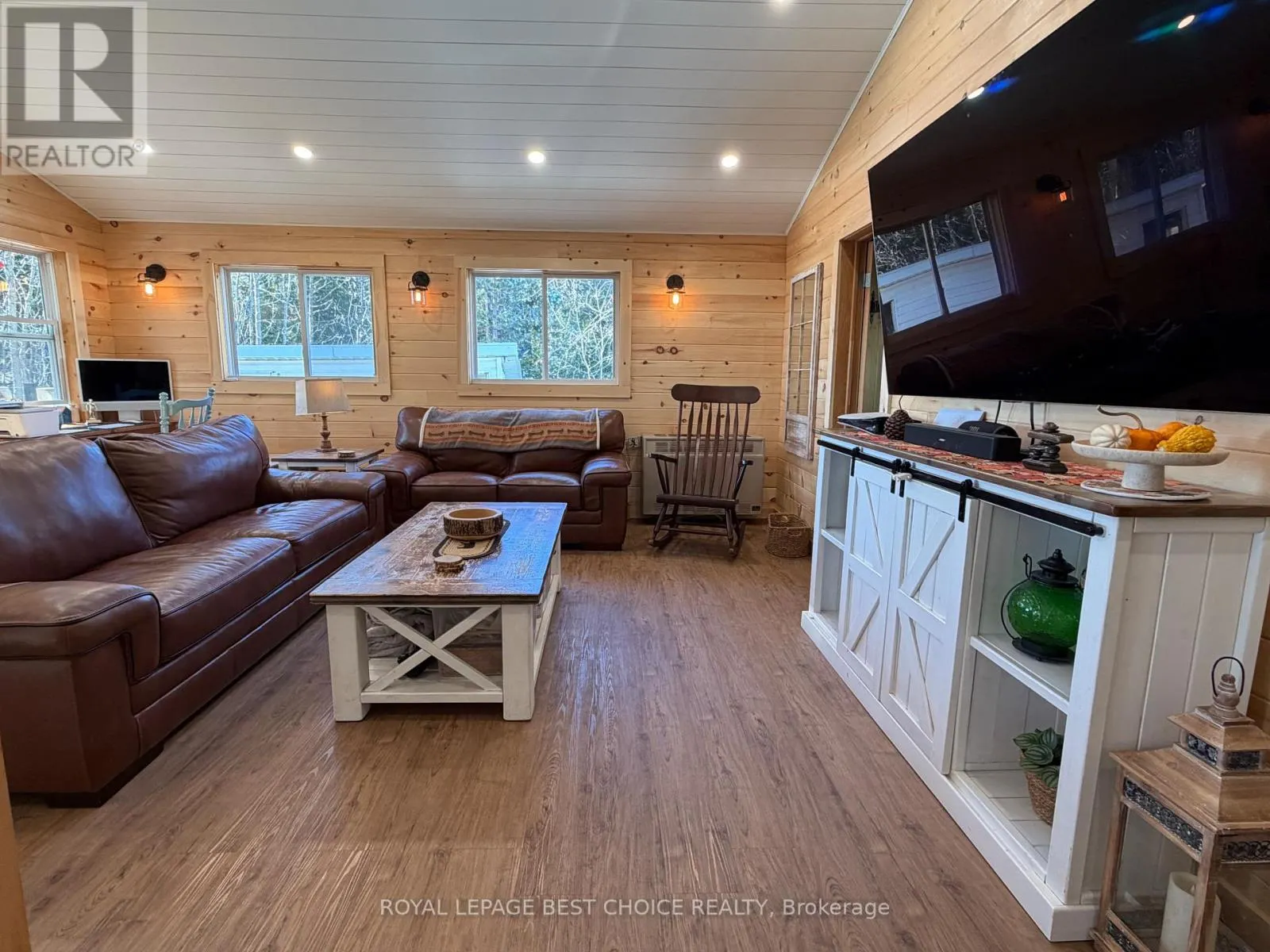 L8 C6 BARBER TWP 2 ROAD
