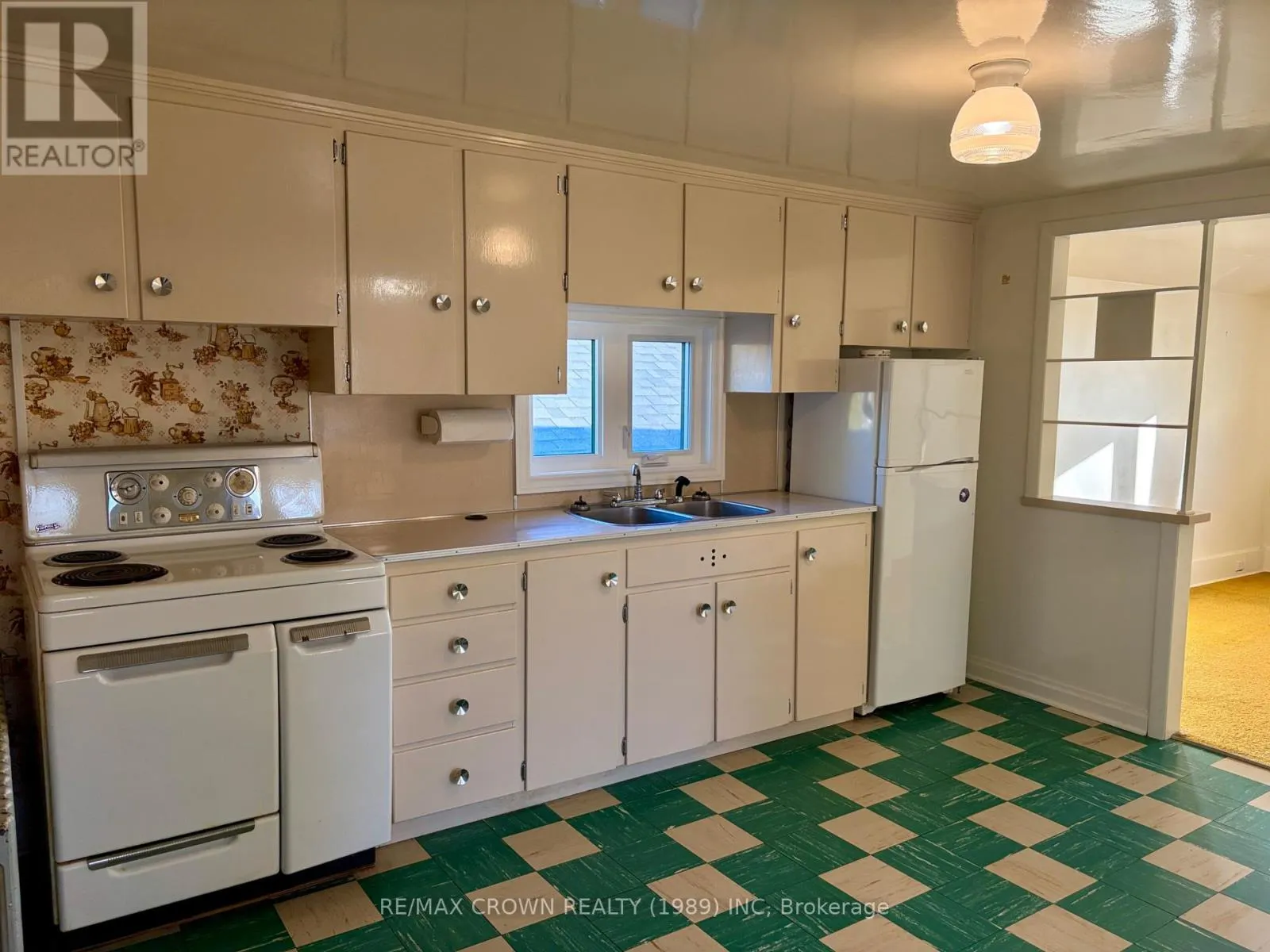 45 CROATIA AVENUE