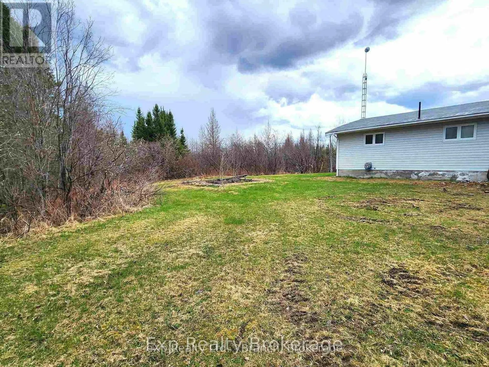 845 CLOUTIER ROAD