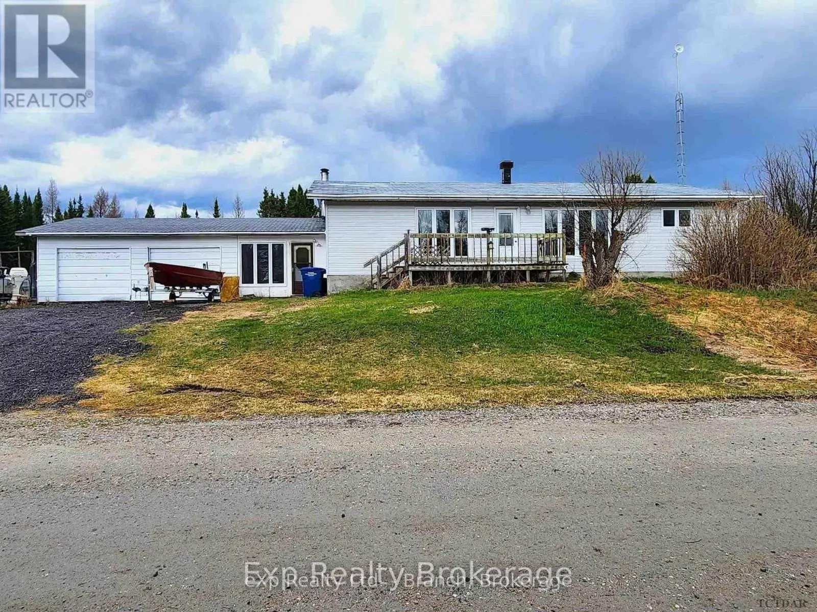 845 CLOUTIER ROAD