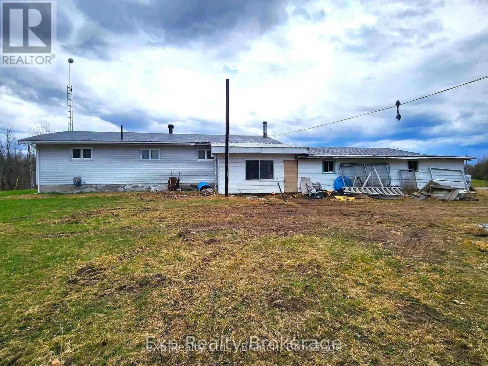845 CLOUTIER ROAD
