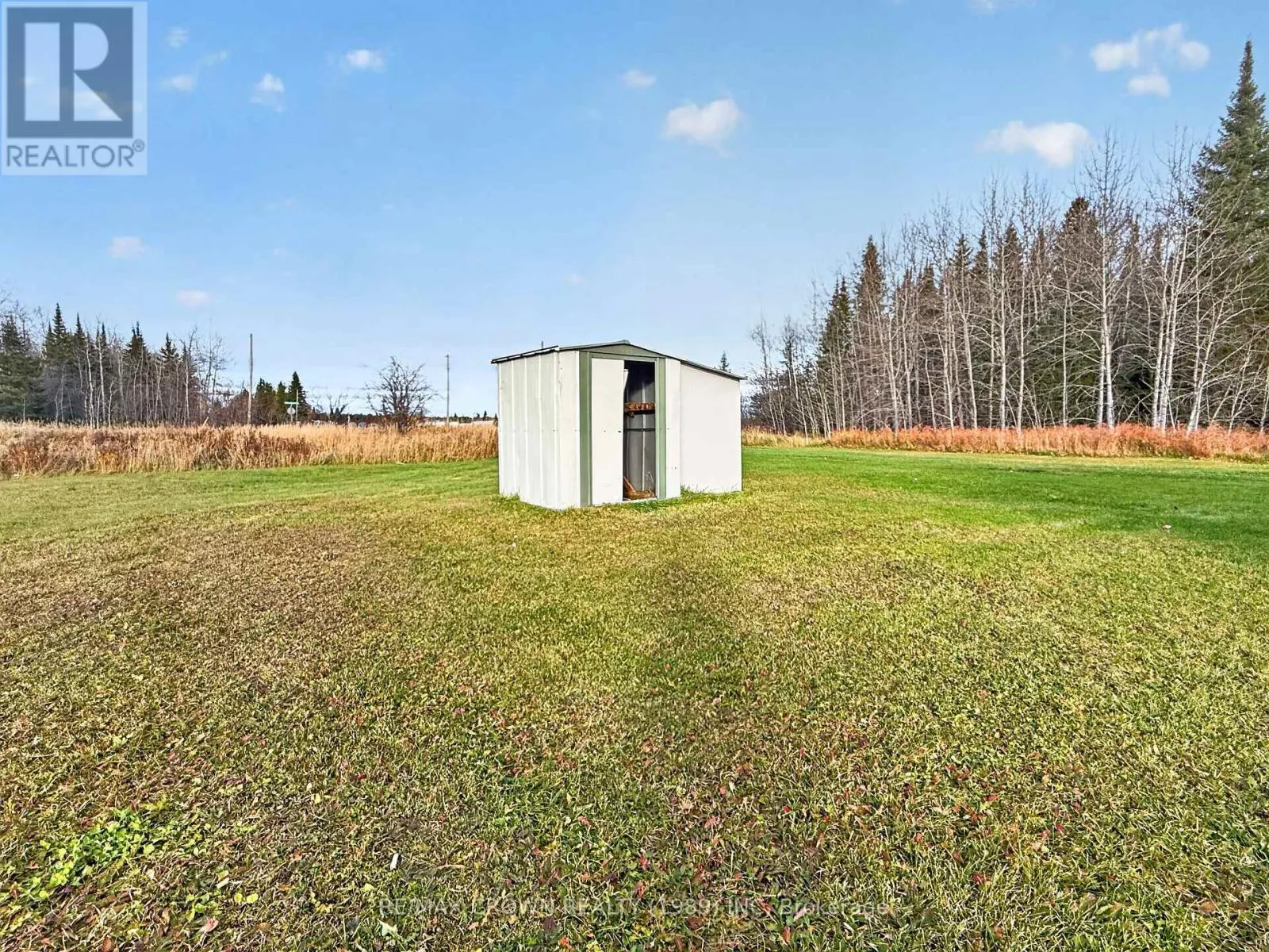 29 SHALLOW LAKE W ROAD