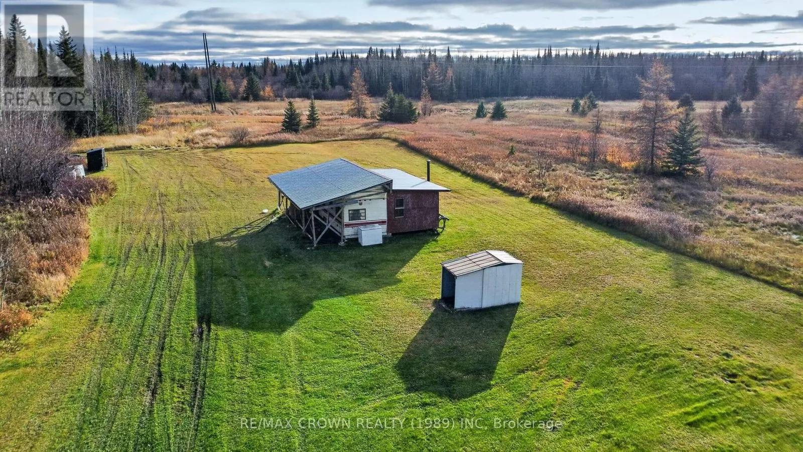 29 SHALLOW LAKE W ROAD