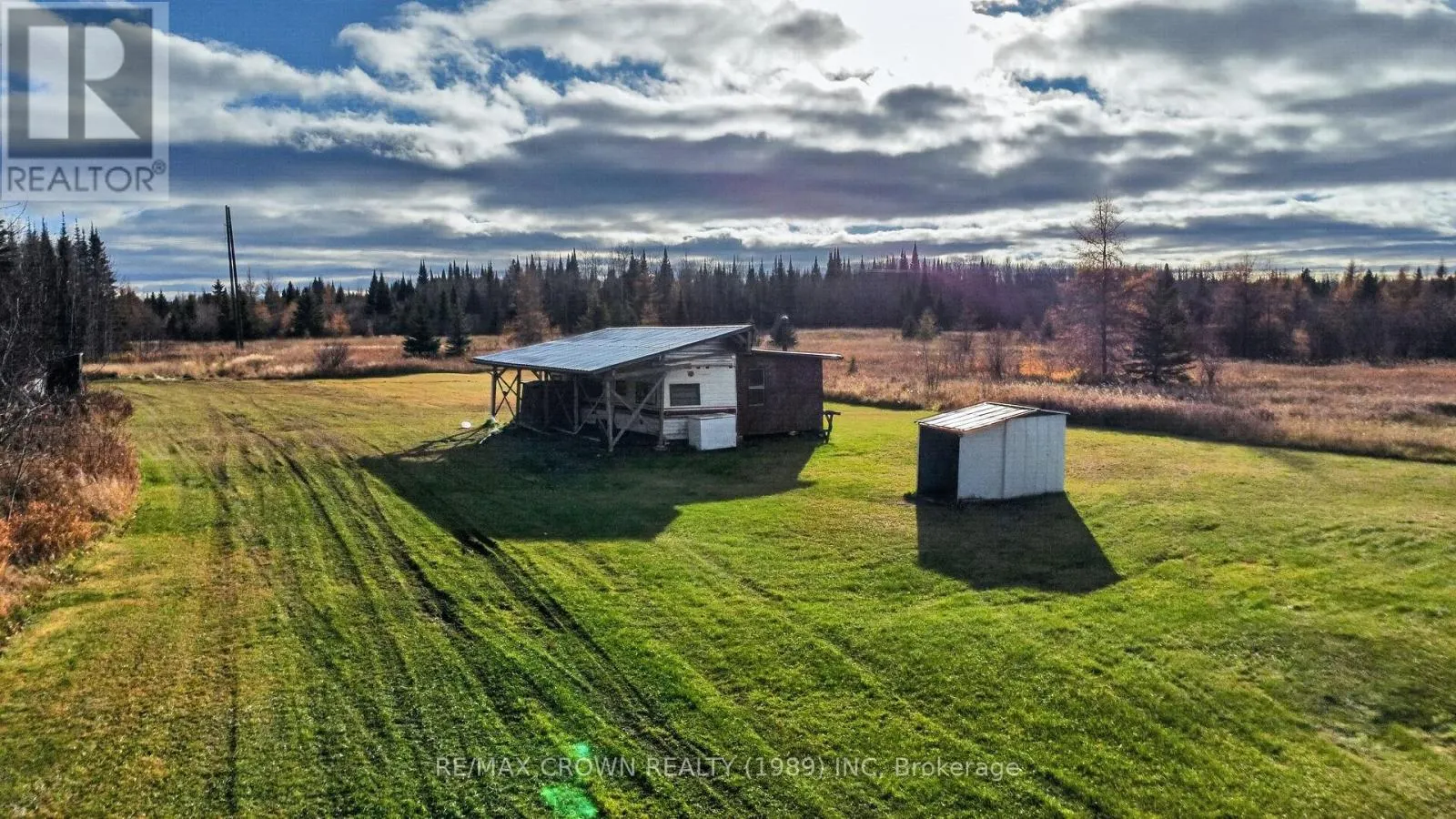 29 SHALLOW LAKE W ROAD