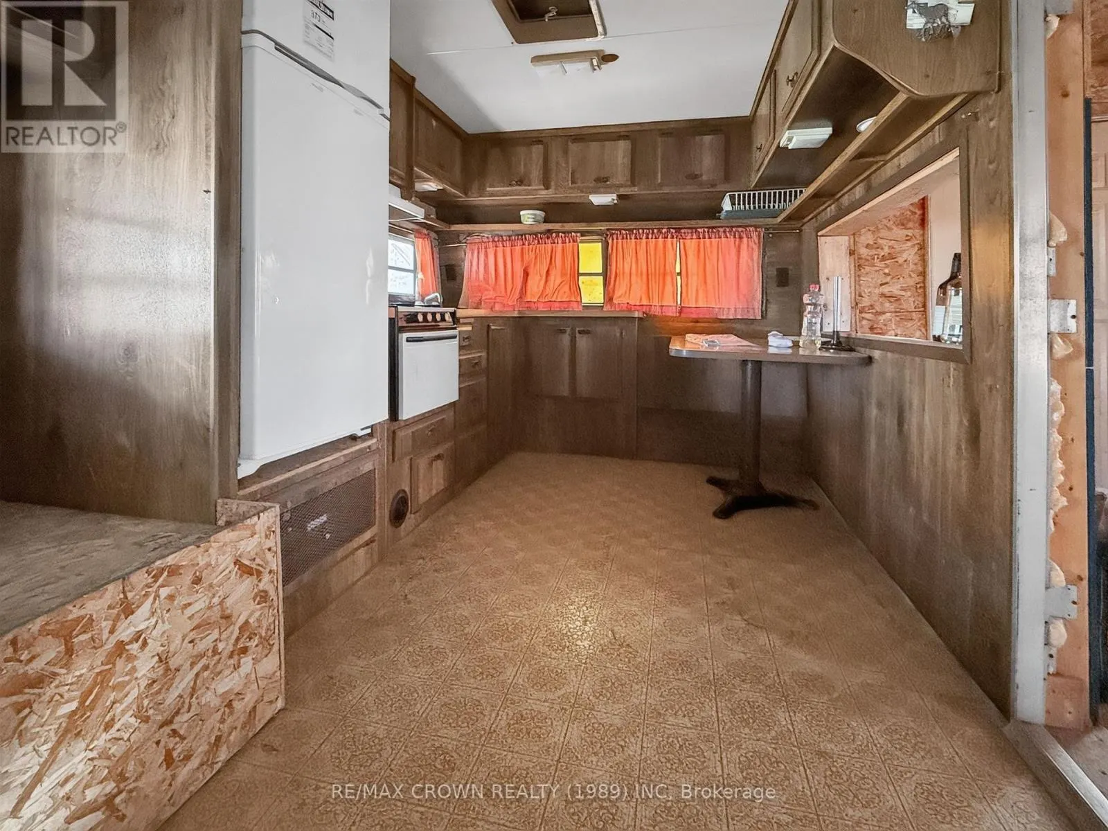 29 SHALLOW LAKE W ROAD