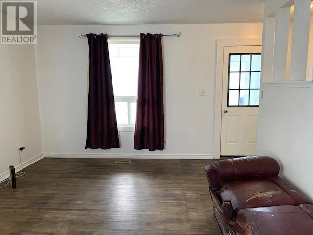 227 Amelia ST E