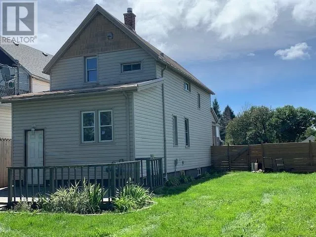 227 Amelia ST E