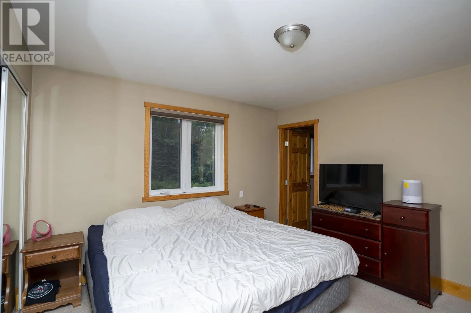 468 Mokomon RD W