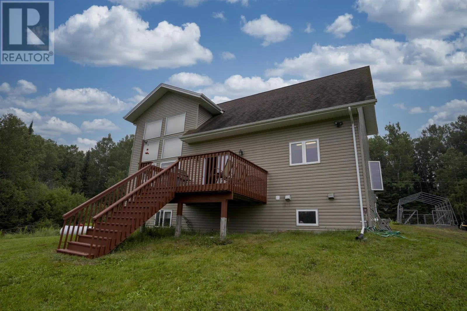 468 Mokomon RD W