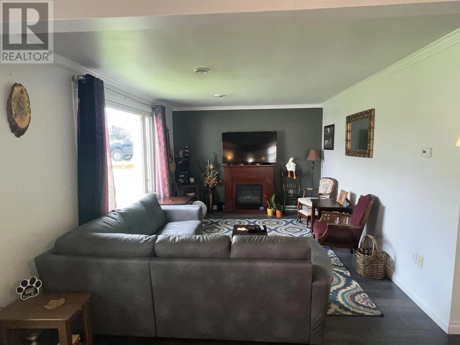 21 Grenville AVE