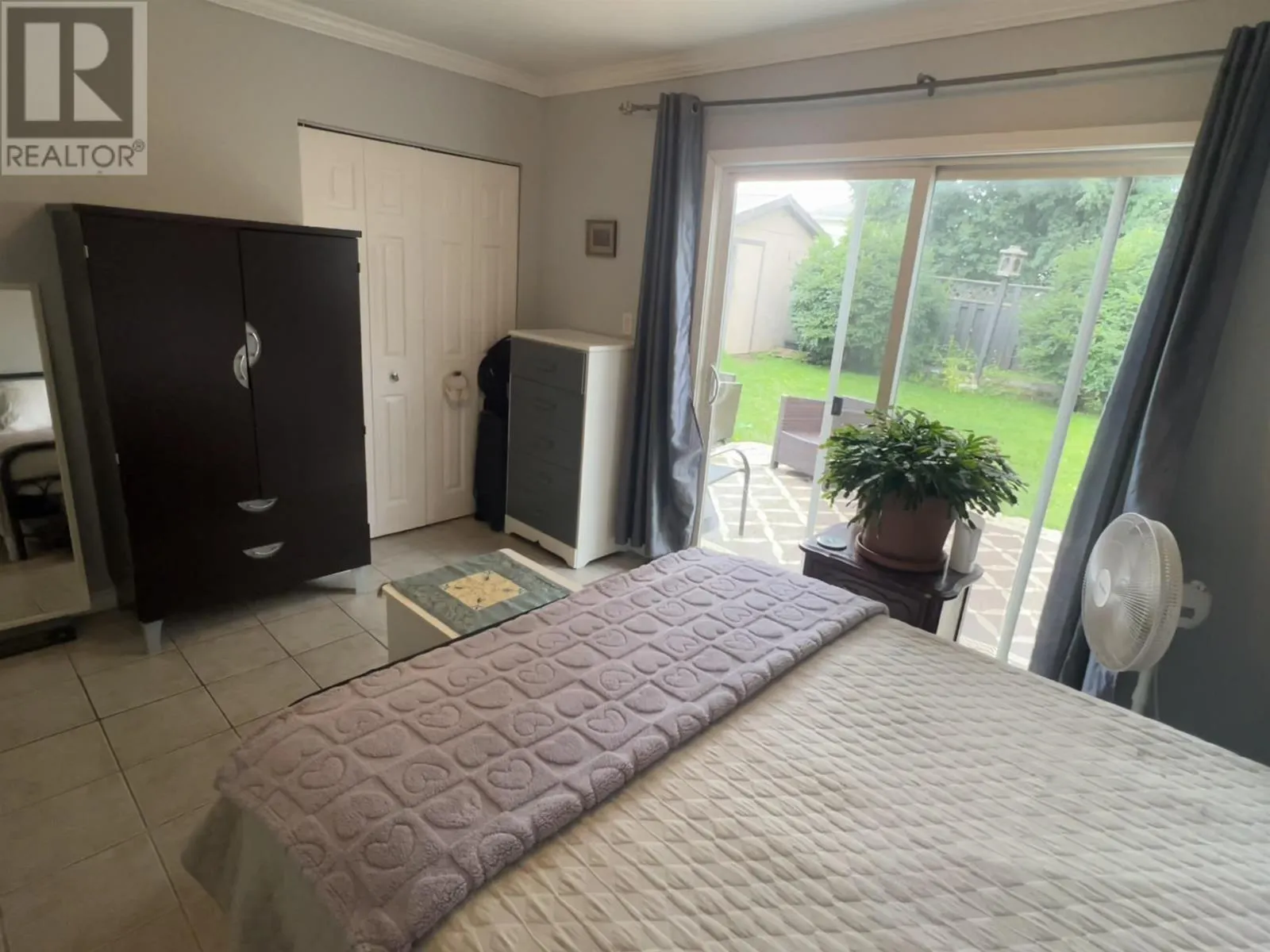 21 Grenville AVE