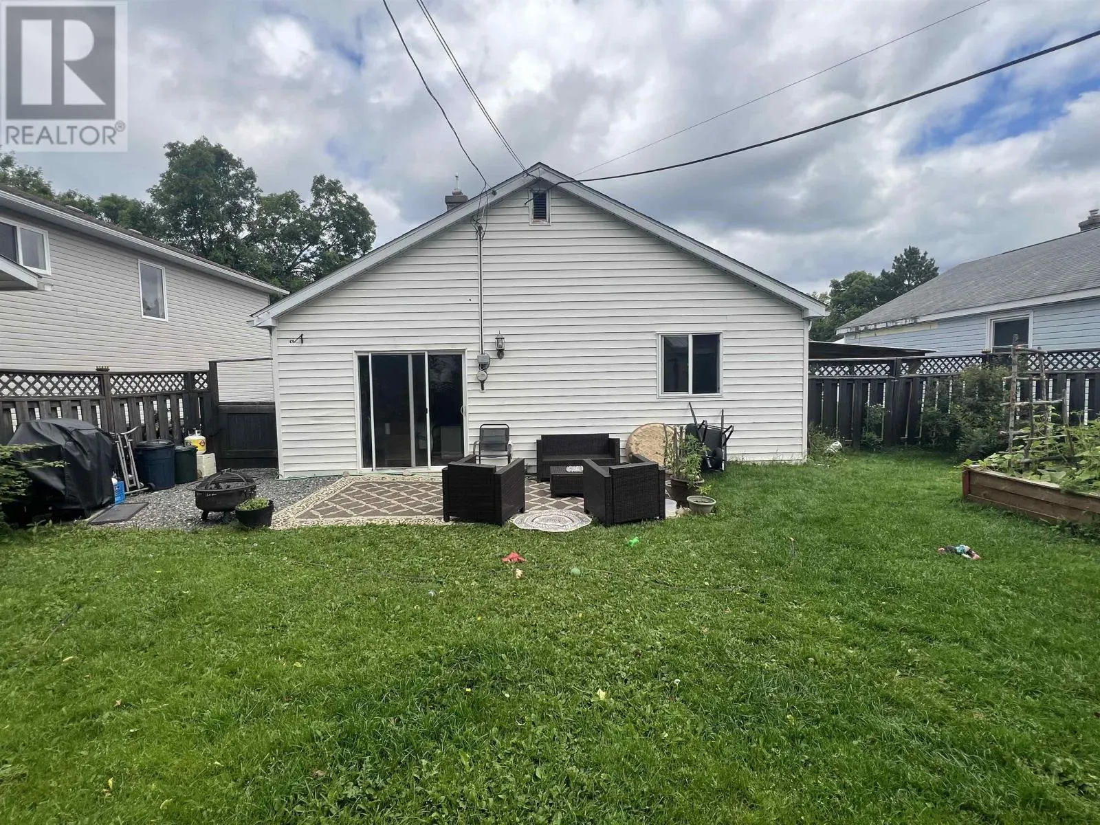 21 Grenville AVE