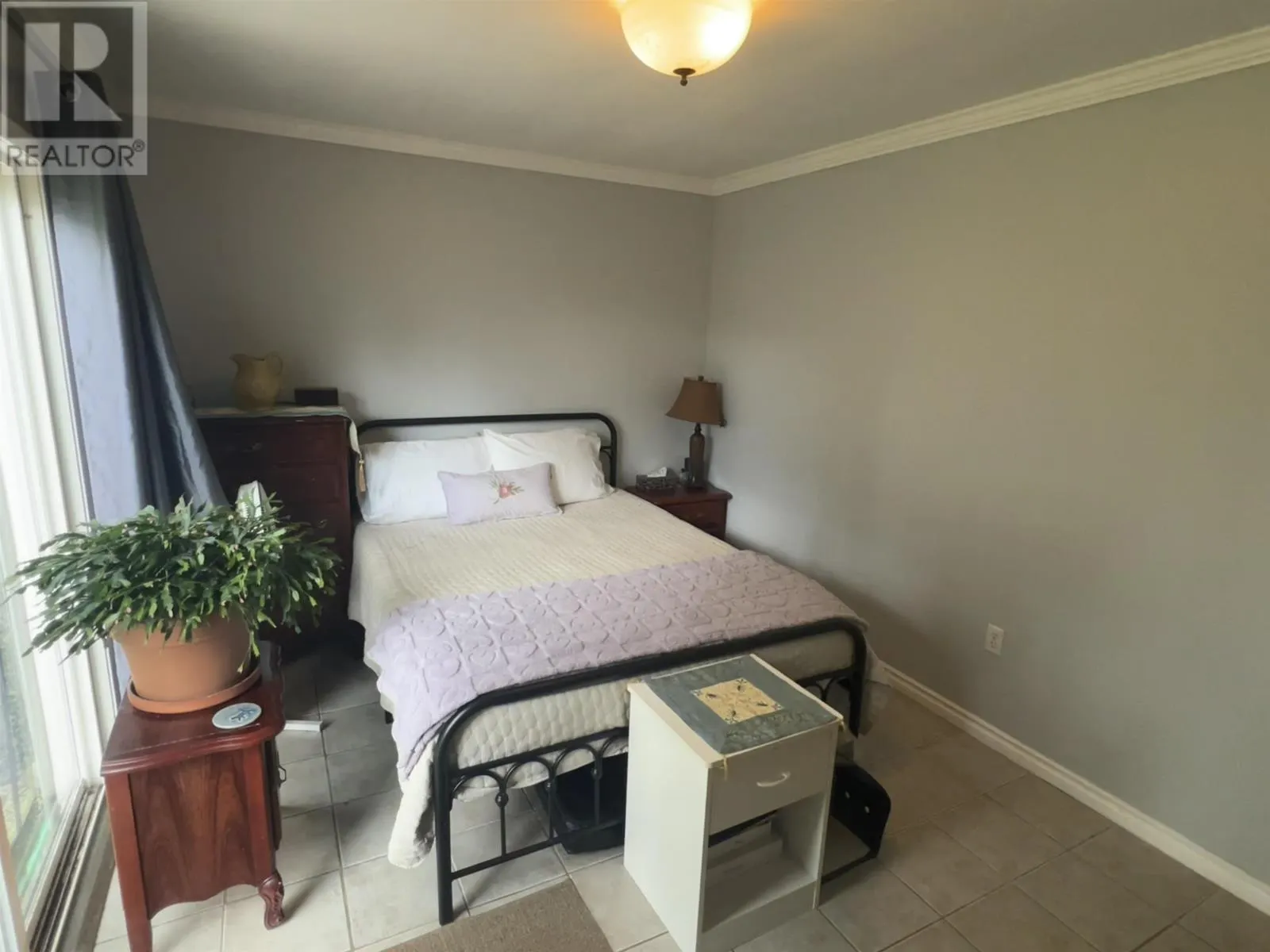 21 Grenville AVE