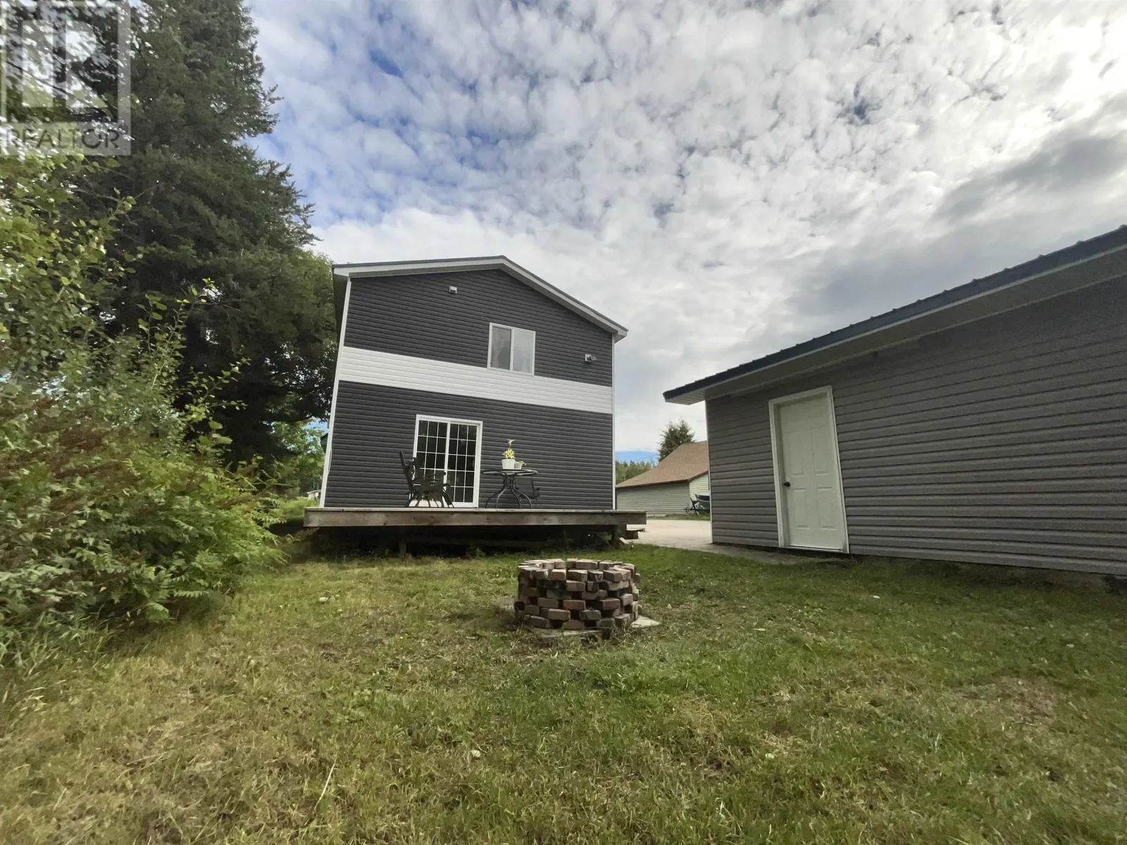 339 Howey Street