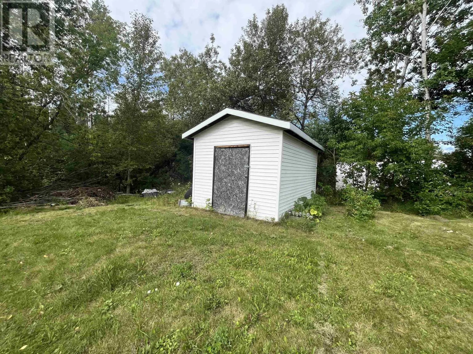 339 Howey Street