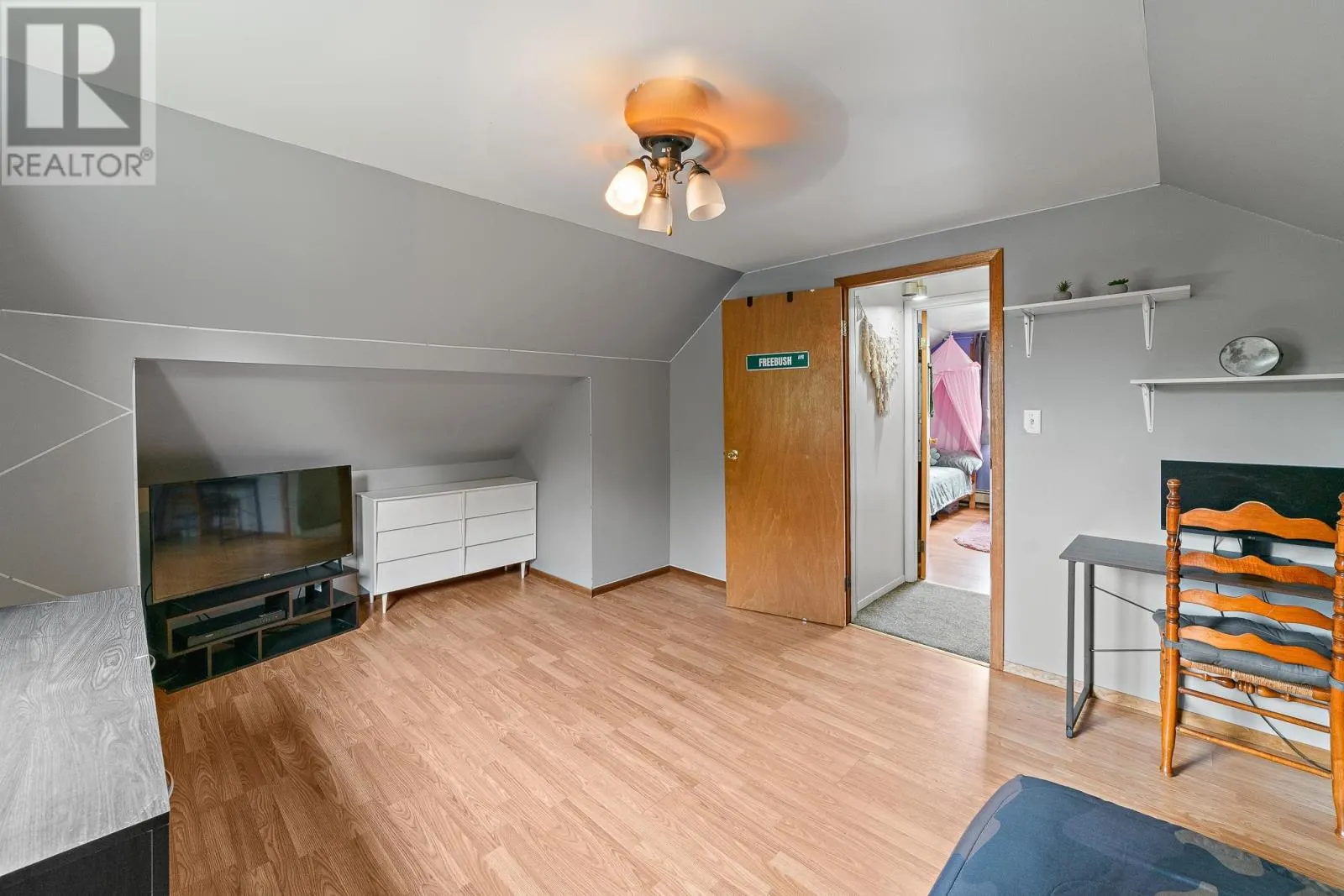206 Seventh Street S