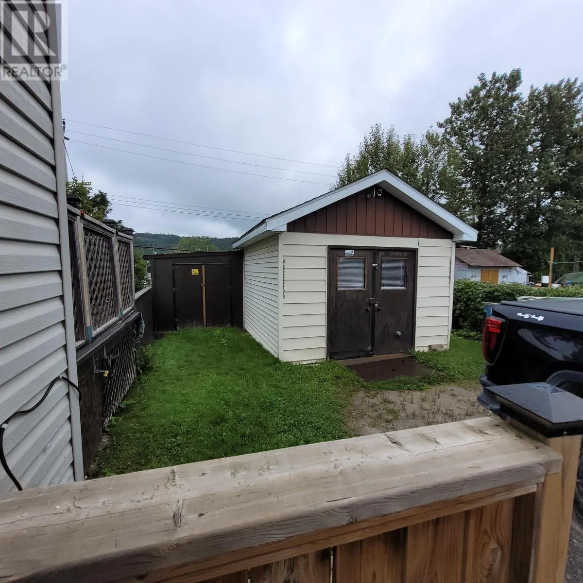 25 Manitou Road