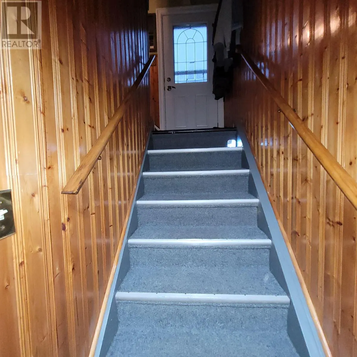 25 Manitou Road