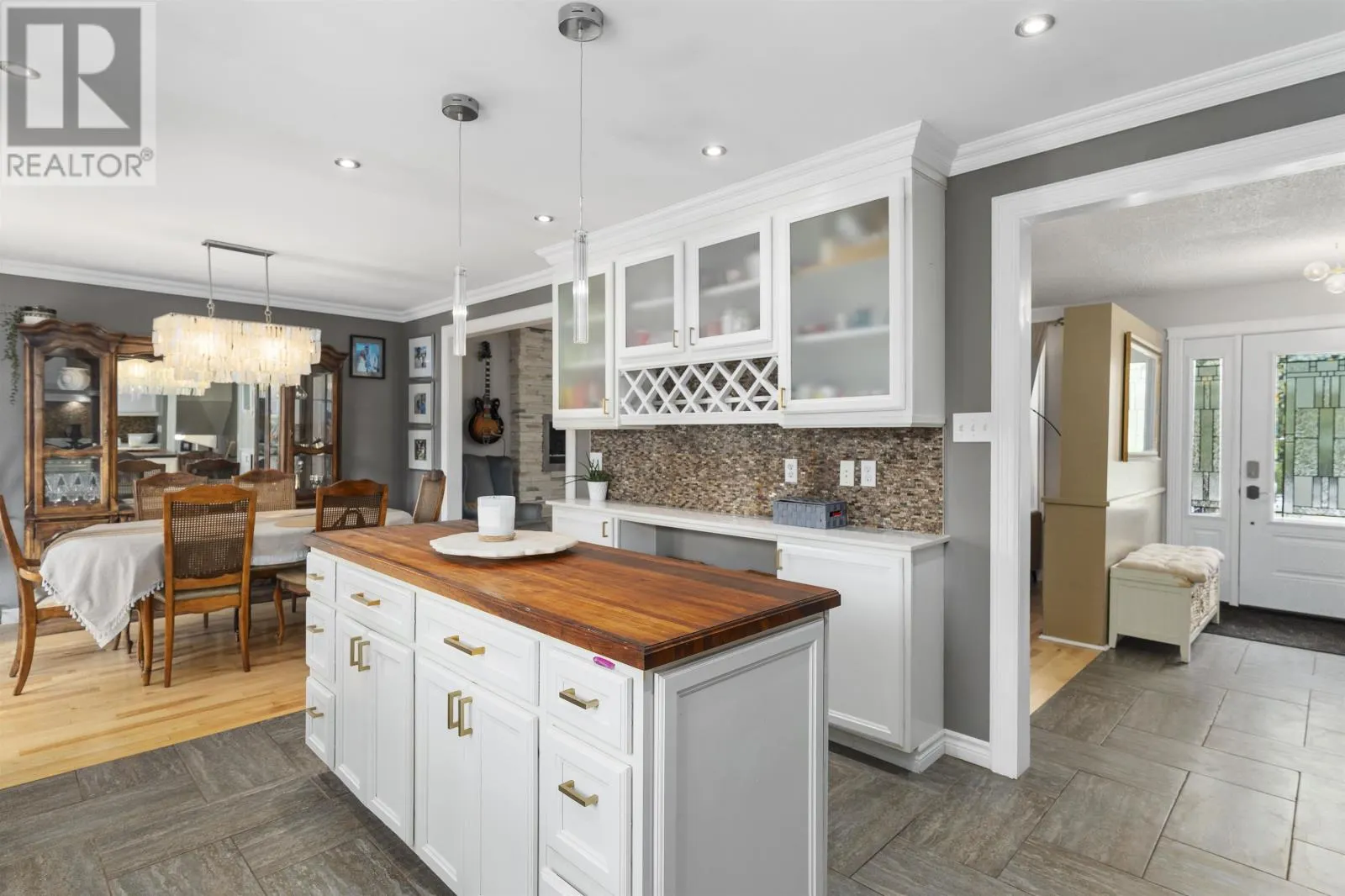425 Chelsea Cres.