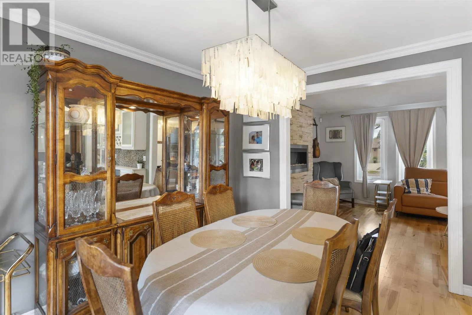 425 Chelsea Cres.