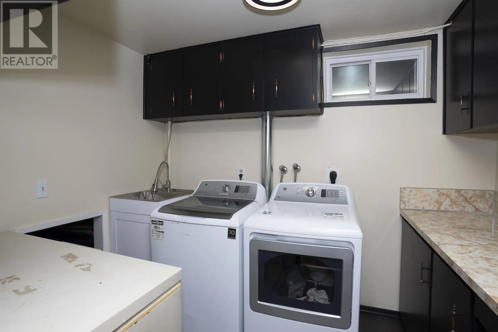425 Chelsea Cres.
