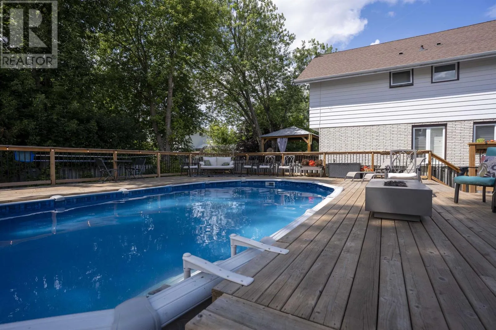 425 Chelsea Cres.