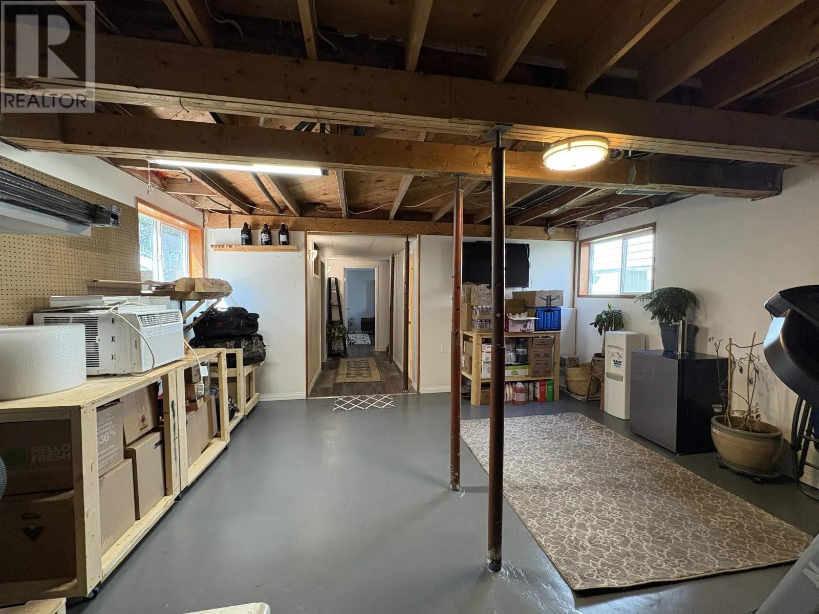 627 Second ST E