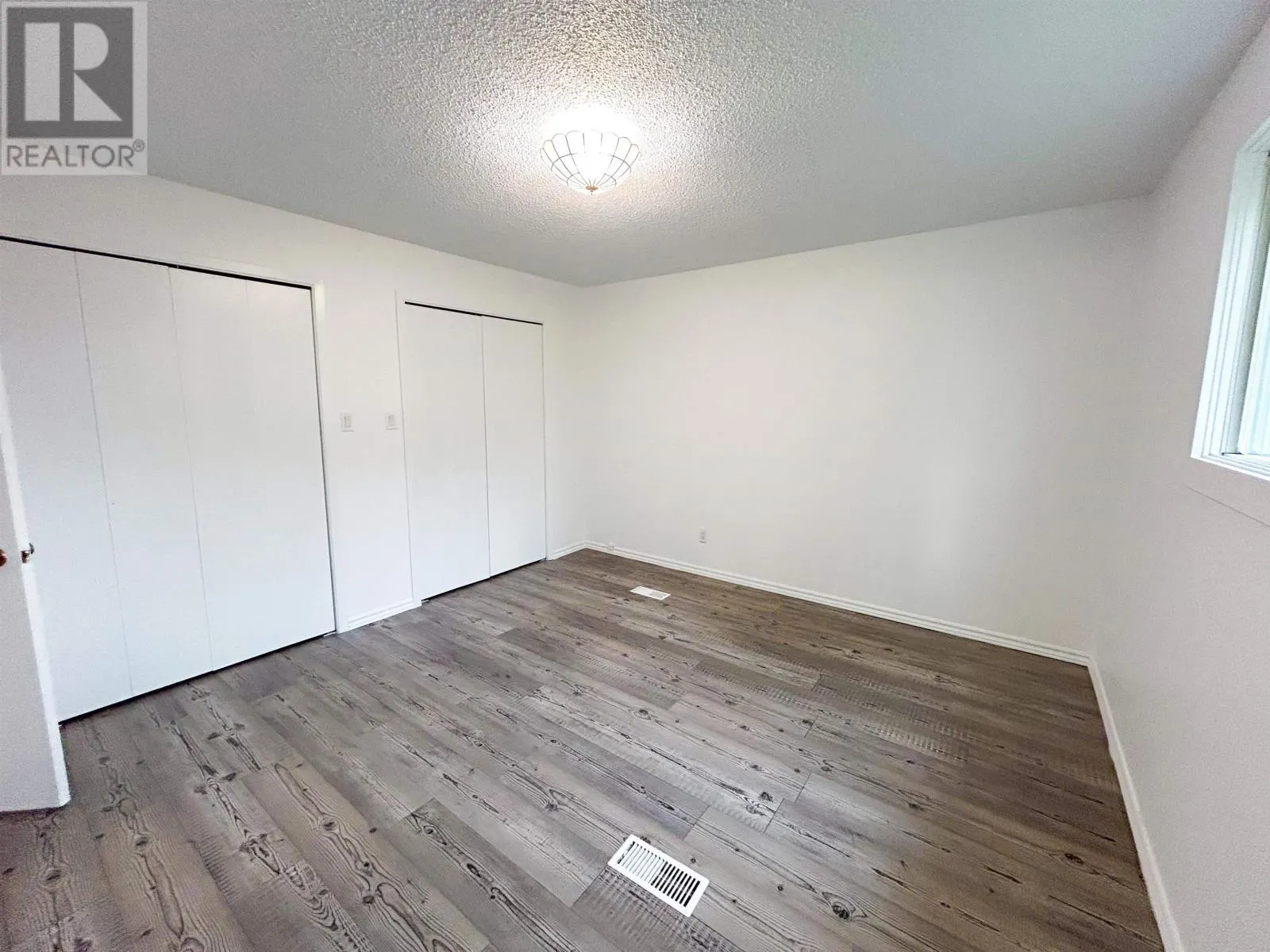 137 Kenogami DR