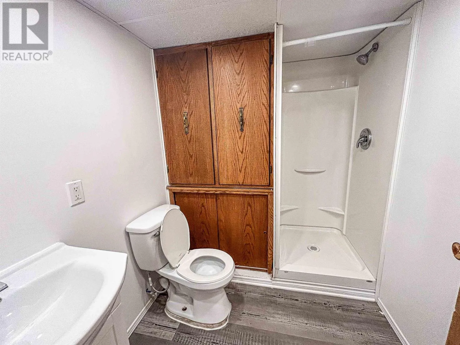 137 Kenogami DR