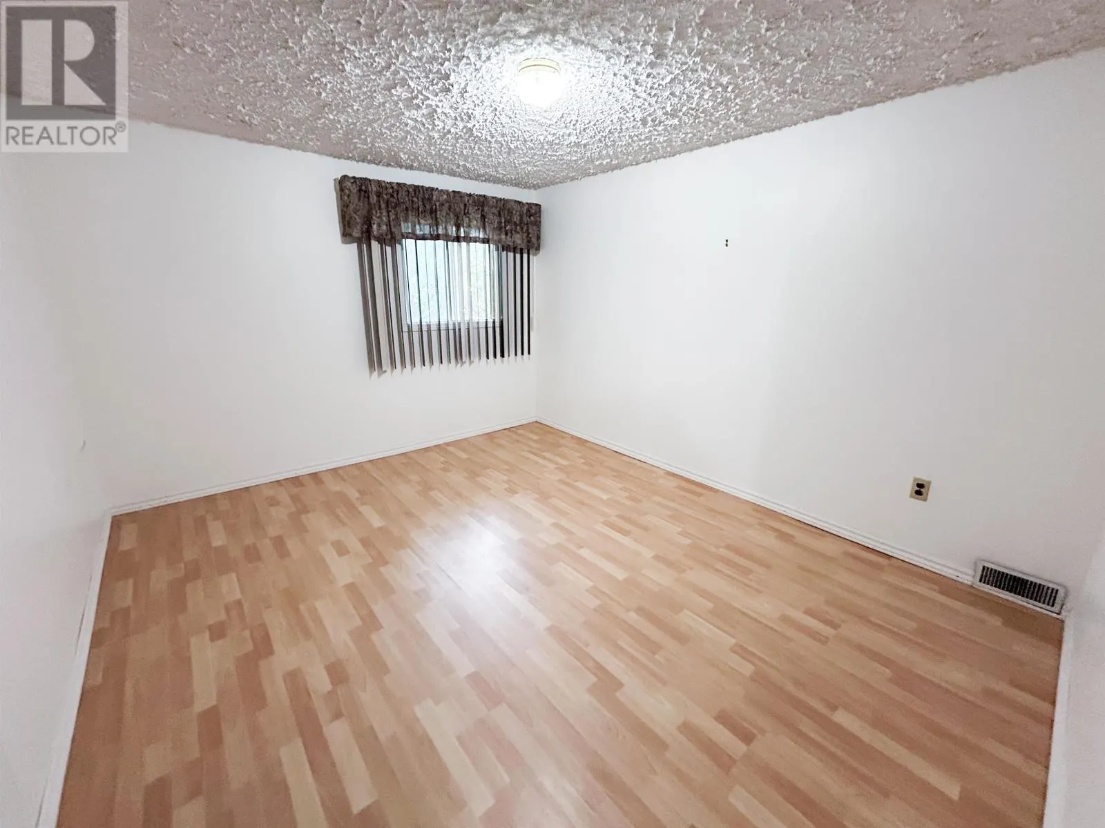 137 Kenogami DR