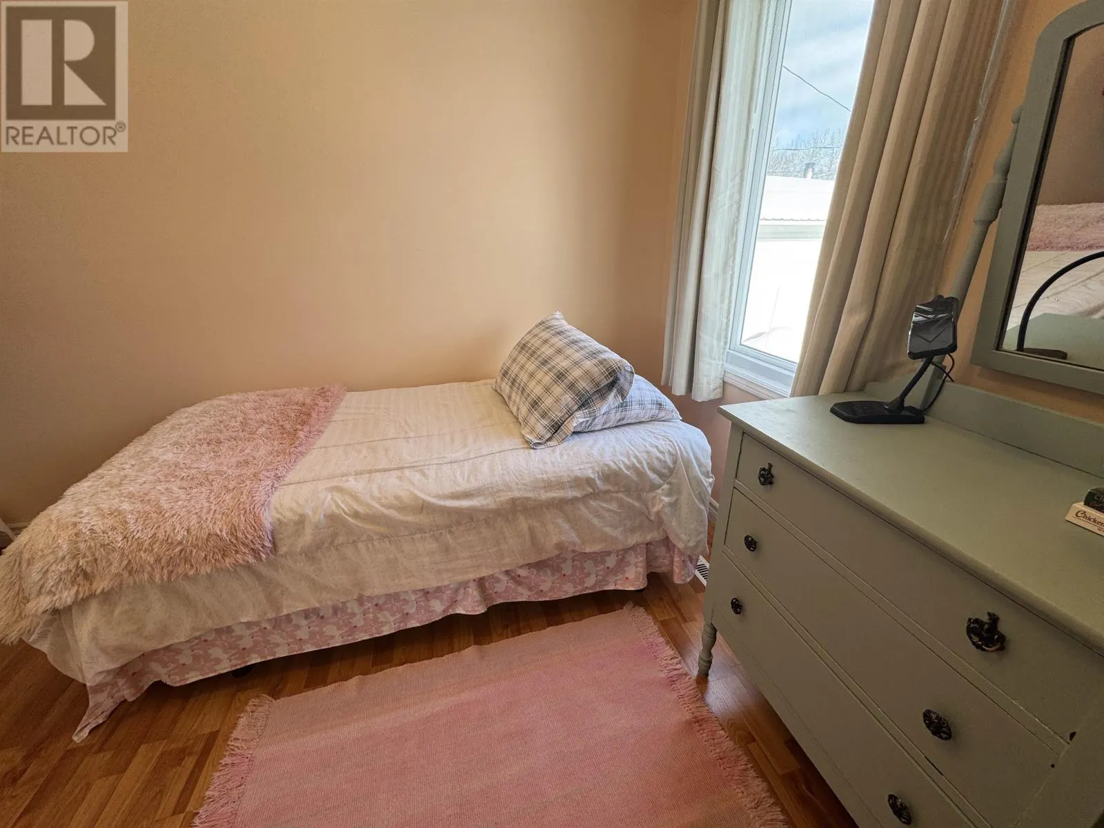 21 Heron DR