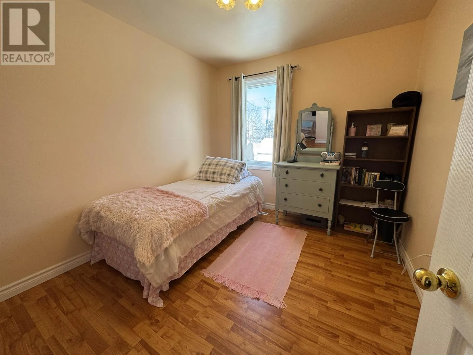 21 Heron DR