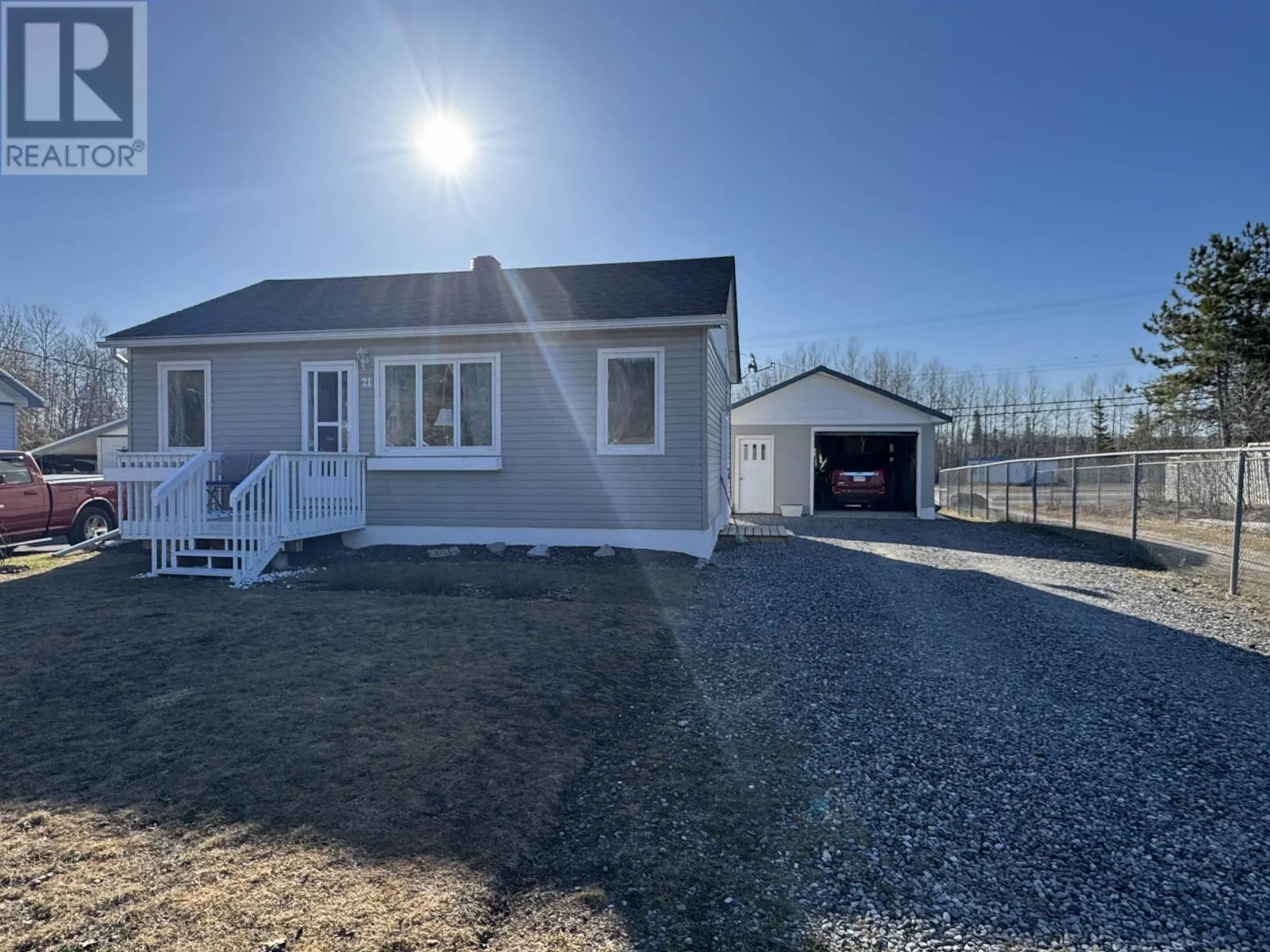 21 Heron DR