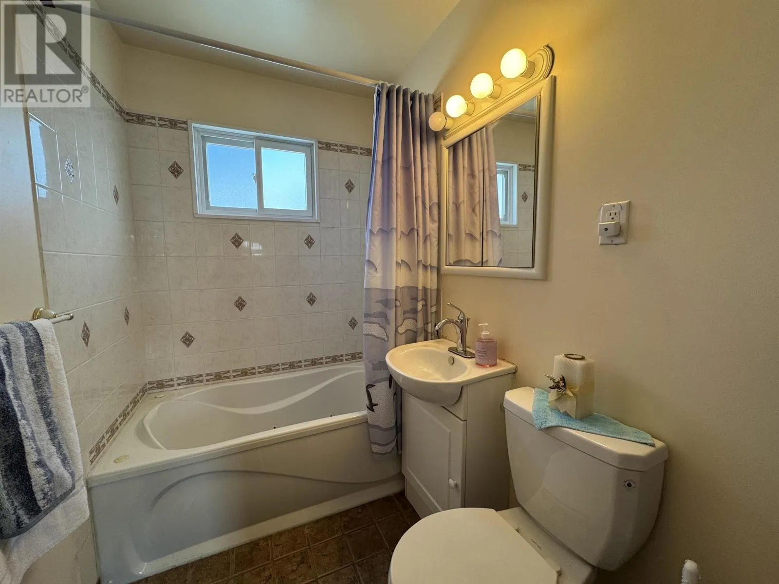 21 Heron DR
