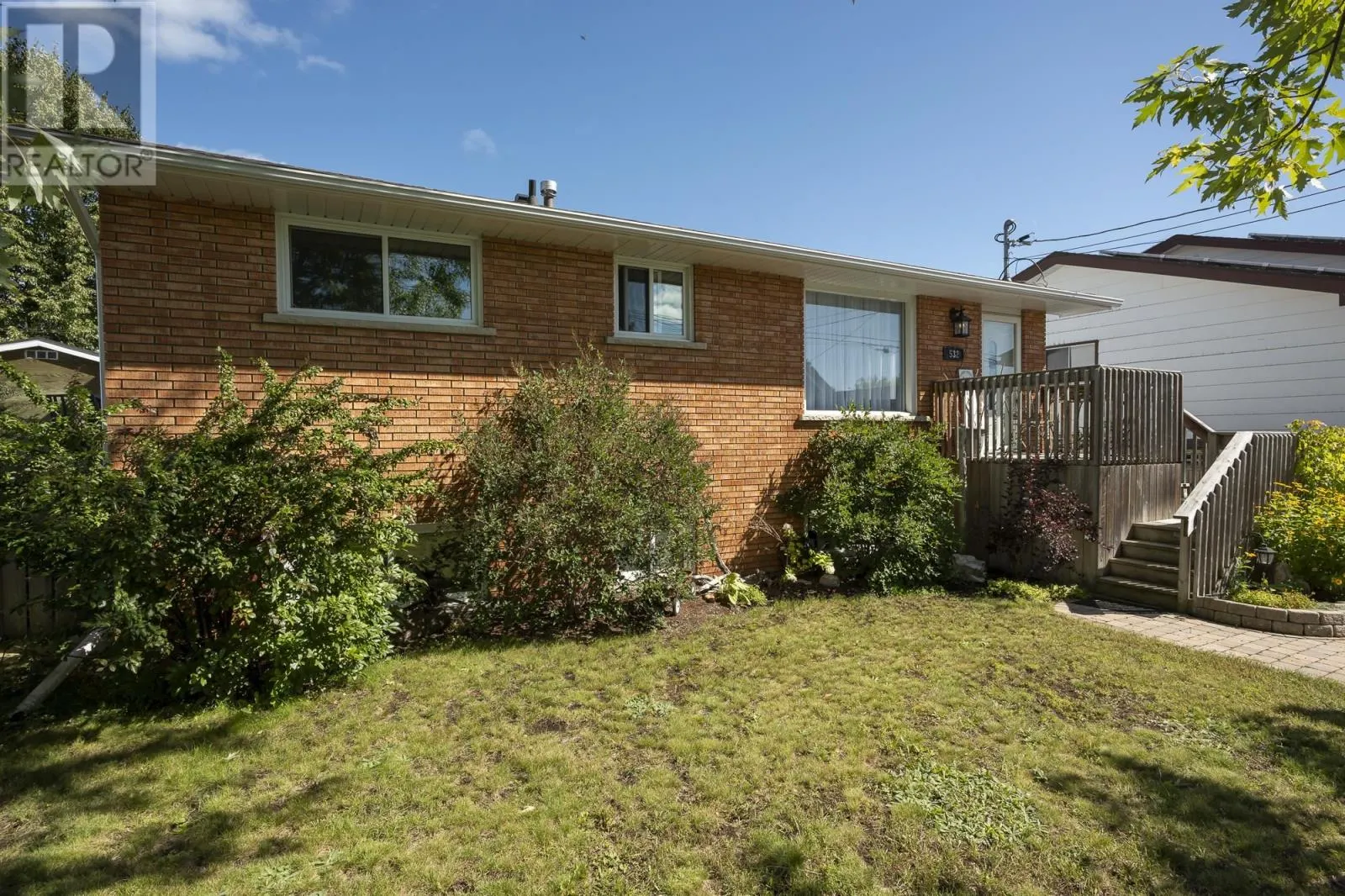 532 Leslie AVE