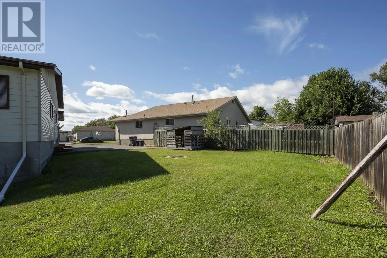 112 Conestoga ST