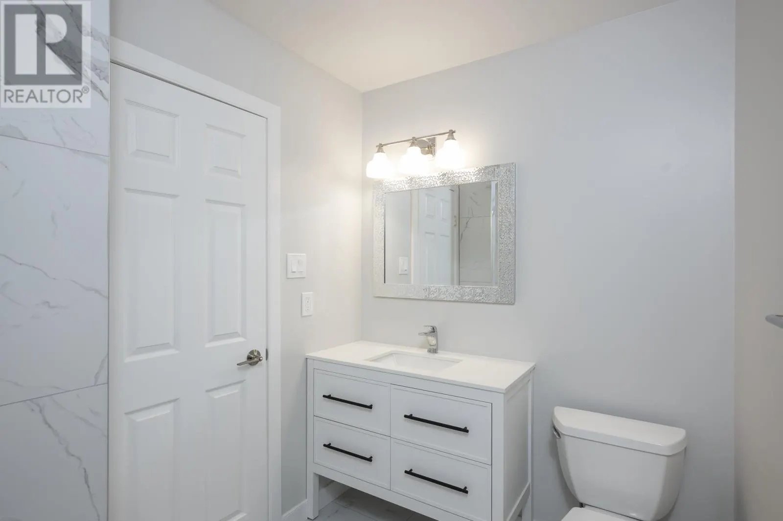 112 Conestoga ST